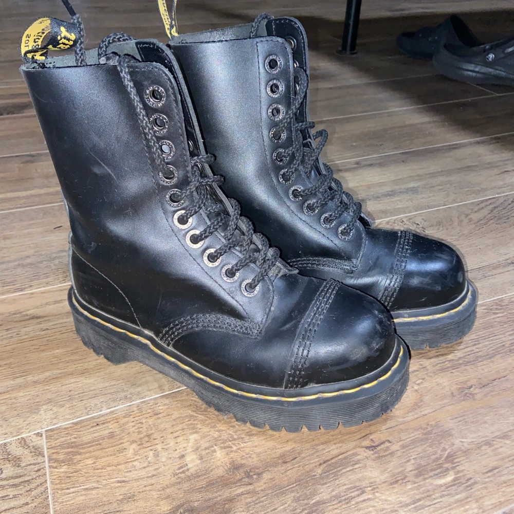 Dr Martens 
STEEL TOE BOOT